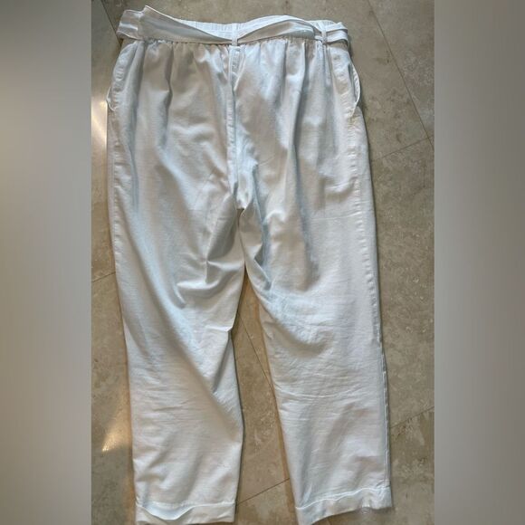 Ann Taylor White Paper Bag Waist Capri Pants Size 8 with Belt - Picture 6 of 12
